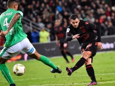 Thắng nhẹ Saint-Etienne, Nice tìm lại ngôi đầu