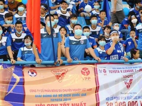 Chuyển động V-League: Khi “Thượng đế” lên tiếng