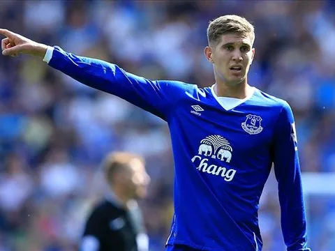 Thêm bằng chứng Stones sắp gia nhập Man City