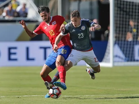 Copa America 2016: Các cầu thủ không chịu được "nhiệt"