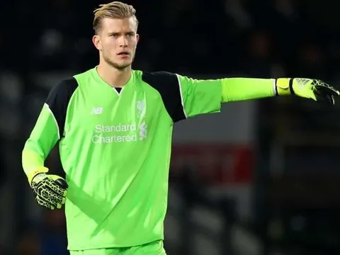 Thủ thành Liverpool 'tuyên chiến' Man United