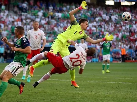 Thương thảo bất thành, Szczesny sắp về lại Arsenal