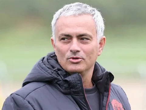 Tiếp đón Liverpool, Man Utd chỉ chọn người khỏe