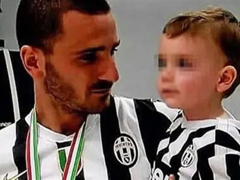 Tin buồn cho Premier League, con của Bonucci phải mổ