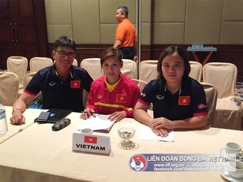 ĐT nữ Việt Nam thi đấu trang phục đỏ tại vòng bảng AFF Cup 2016