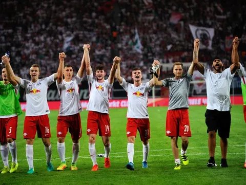 Toni Kroos lên tiếng bênh vực RB Leipzig