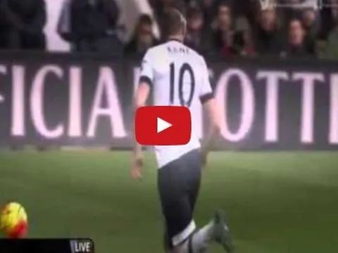 Trận hòa 2-2 của Arsenal với Tottenham mùa 2015/16