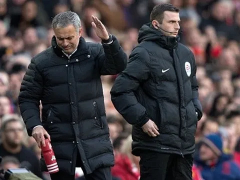 Tranh cãi: Man Utd mất oan quả 11m trước Arsenal