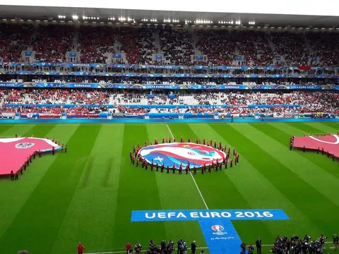 TRỰC TIẾP Áo 0-2 Hungary: Dấu chấm hết cho Áo