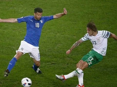 TRỰC TIẾP Italia 0-1 Cộng Hòa Ireland: Brady ghi bàn (Hết giờ)