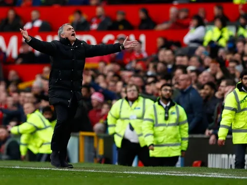 Từ lúc này, Man United mới đáng sợ