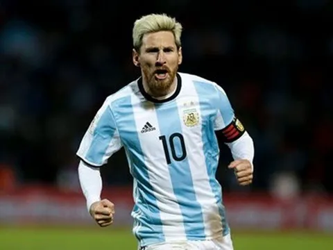 Tuổi 29, Messi lại khiến thế giới dưới chân mình