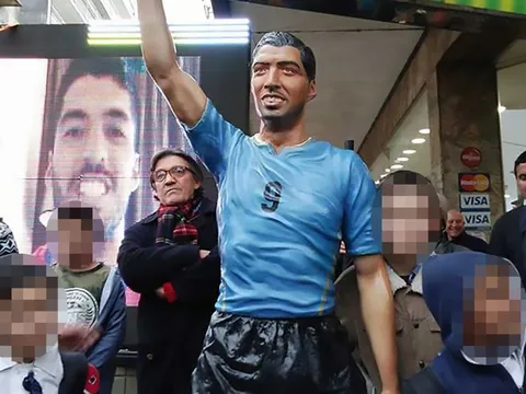Thảm hoạ điêu khắc mang tên Luis Suarez tại quê nhà