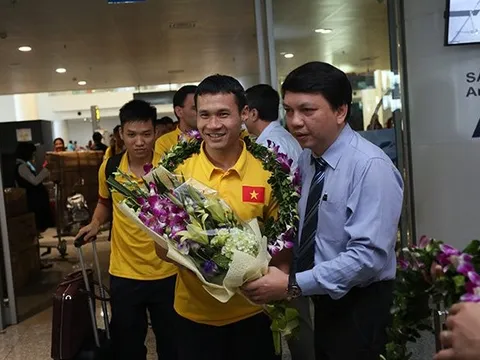 Tuyển futsal Việt Nam về nước sau kỳ tích World Cup