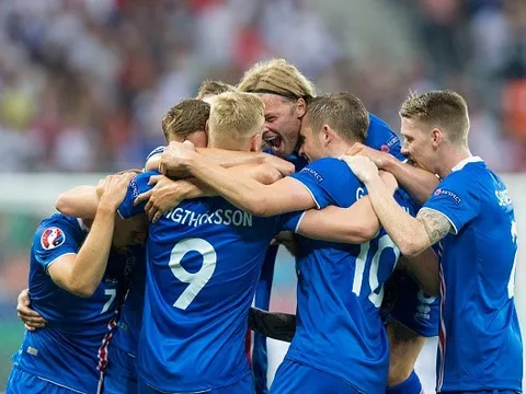 Lý giải hàng loạt từ ‘son’ ở cuối tên cầu thủ Iceland