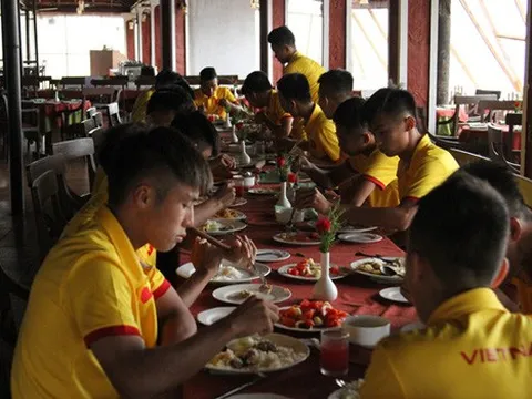 U16 đi Ấn Độ: Sợ chuyện ăn uống hơn lo gặp Nhật Bản