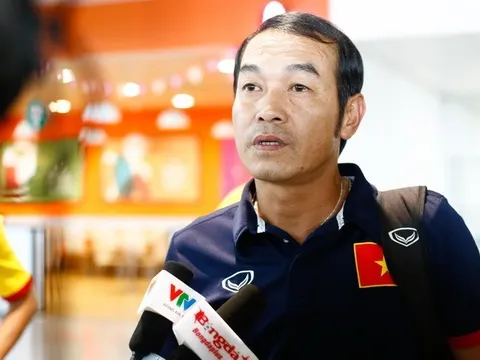 ‘U16 Việt Nam hiện tại chơi tập thể hơn lứa Văn Quyến’