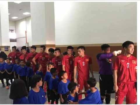 Sao U21 không học hỏi đội tuyển?