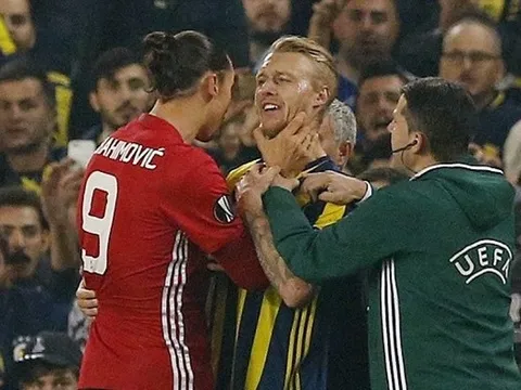 UEFA ra phán quyết vụ Ibra bóp cổ đối thủ