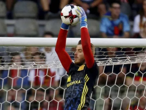Vắng Casillas, De Gea cảm thấy hụt hẫng
