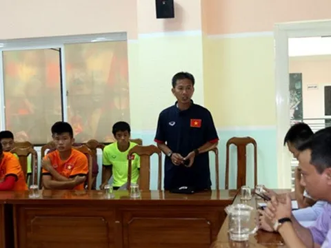 Lãnh đạo VFF giao nhiệm vụ cho đội tuyển U19 Việt Nam