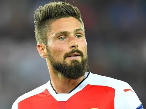 Vì một người, Giroud đã thay đổi