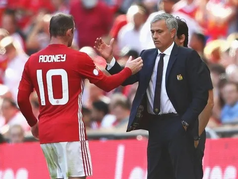 Vì sao Mourinho quá 'nuông chiều' Rooney?