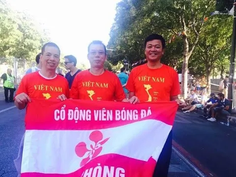 CĐV Việt Nam bức xúc, "tố" VFF tuồn vé ra... chợ đen