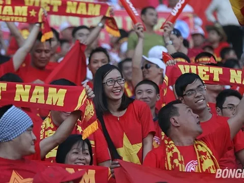 Tiếng nói bạn đọc: Phía sau một đội bóng