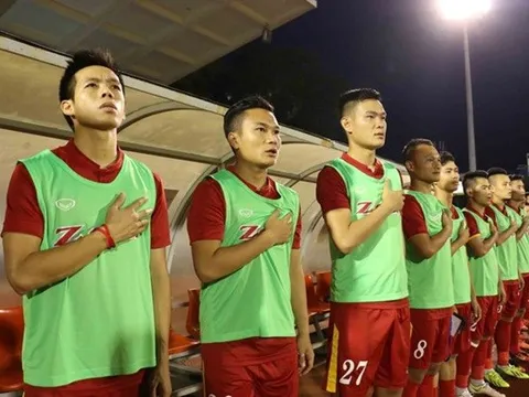 Việt Nam vs Indonesia: Thử chân và giữ... cẳng