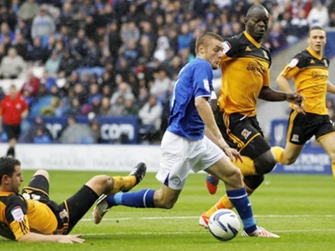 18h30 ngày 13/08, Hull City vs Leicester City: Vạn sự khởi đầu nan