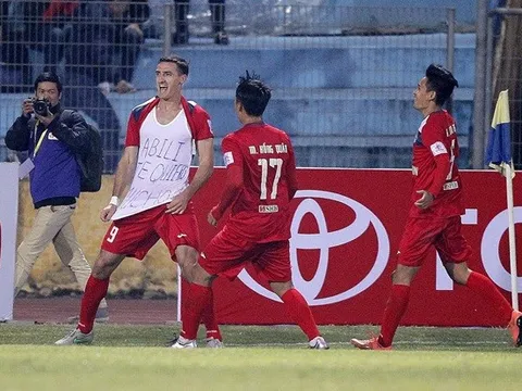 Đoạn kết Toyota V-League 2016: Một mùa giải, ba trận... chung kết