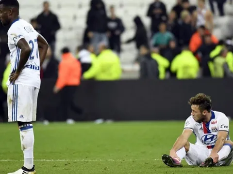 Vòng 10 Ligue 1: Monaco thắng huỷ diệt, Lyon thua muối mặt Guingamp