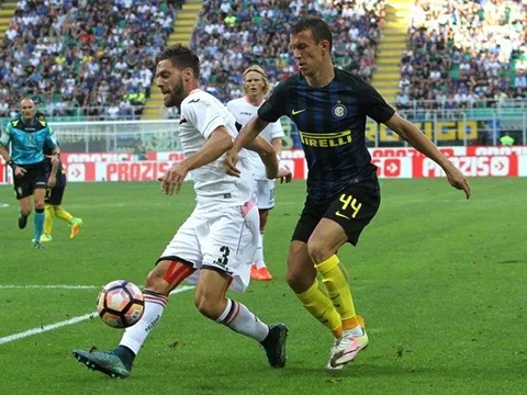 Vòng 2 Serie A: Inter lại gây thất vọng, Roma mất ngôi đầu