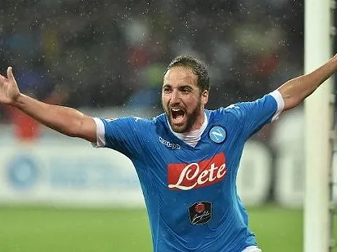 Vụ Higuain: Juve vẫn chưa xong, Arsenal nhận cú hích