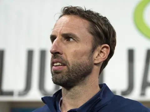 Vừa chính thức nắm quyền, Southgate đã ngỏ lời với Gerrard