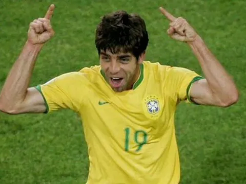 Vua đá phạt Juninho - Những cú sút mãn nhãn