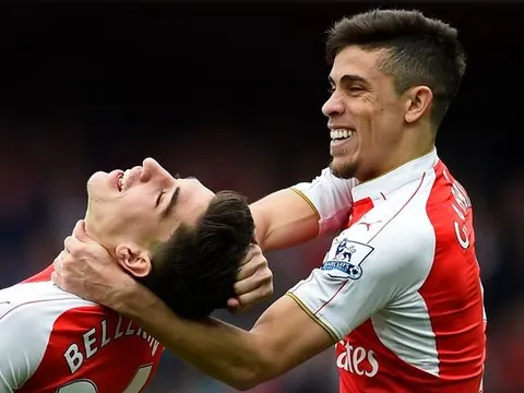 Dè chừng Barca, Arsenal 'trói chân' Bellerin