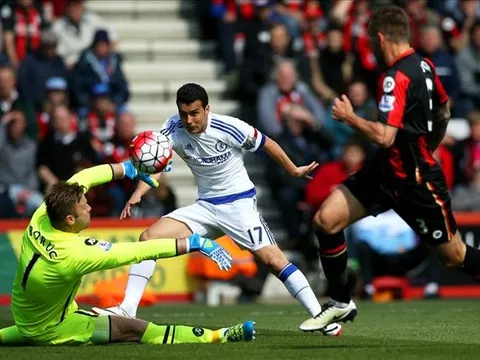Pedro đổi áo, mong đổi vận tại Chelsea
