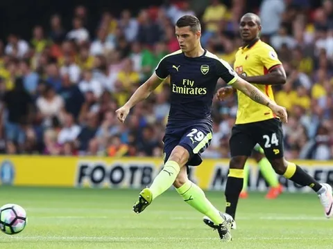 Wenger muốn Xhaka tham gia tấn công nhiều hơn