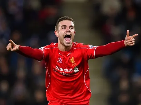 NHM Liverpool phấn khích khi Henderson lập siêu phẩm đẹp như Gerrard
