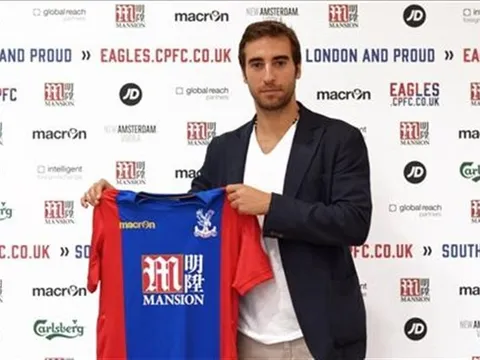 'Tỷ phú' Flamini chính thức ra mắt đội bóng mới