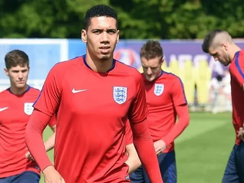 Smalling khiến tuyển Anh phát hoảng