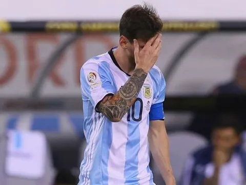 Maradona tự nhận mình sai, kêu gọi Messi đổi ý