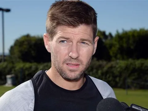Sốc: Gerrard bất ngờ gọi Leicester là 'rác rưởi'