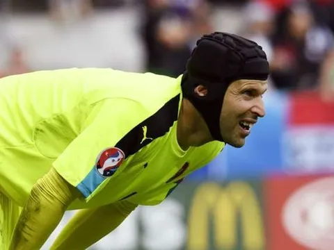 Petr Cech cân nhắc kế hoạch chia tay ĐTQG