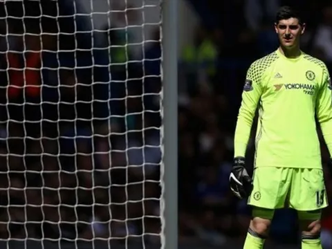 Courtois lại bóng gió đòi rời Chelsea