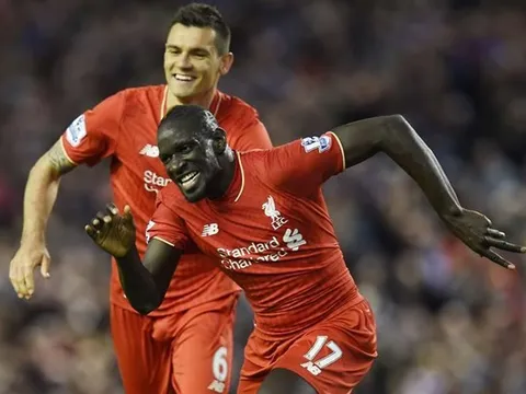 Trung thành ở lại, Sakho tiếp tục bị đày ải ở Liverpool