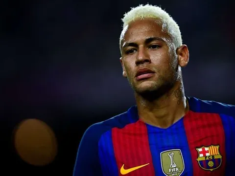Neymar muốn được FIFA sửa luật cởi áo ăn mừng