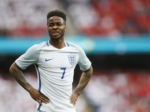 Raheem Sterling: Ngôi sao không chịu lớn của nước Anh